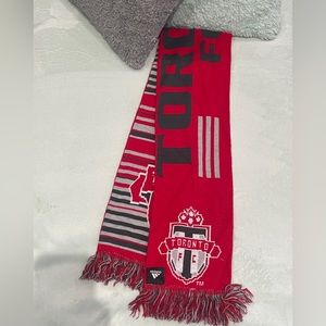 adidas Toronto FC red scarf